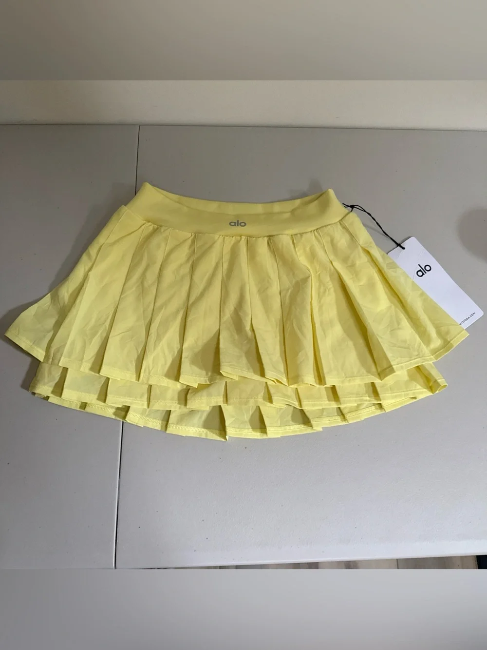 ALO Yoga Yellow Layered Pleated Skater Skirt